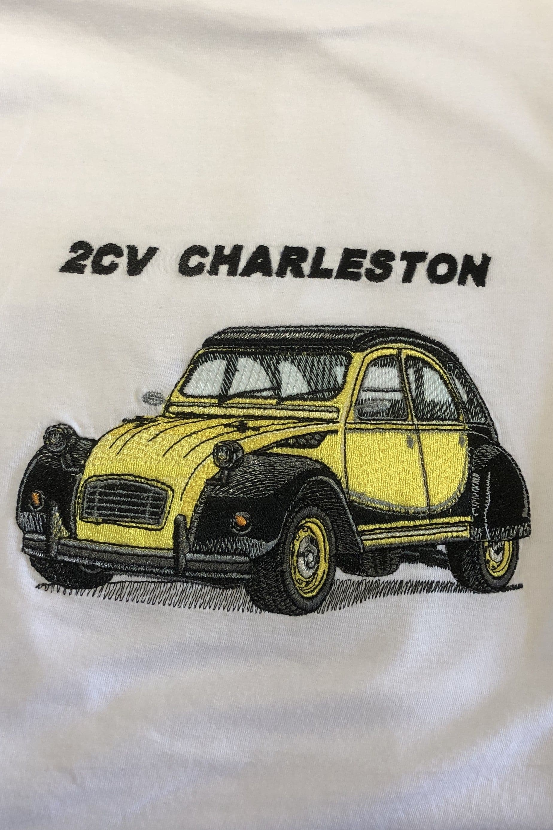 Zoom broderie 2CV Charleston