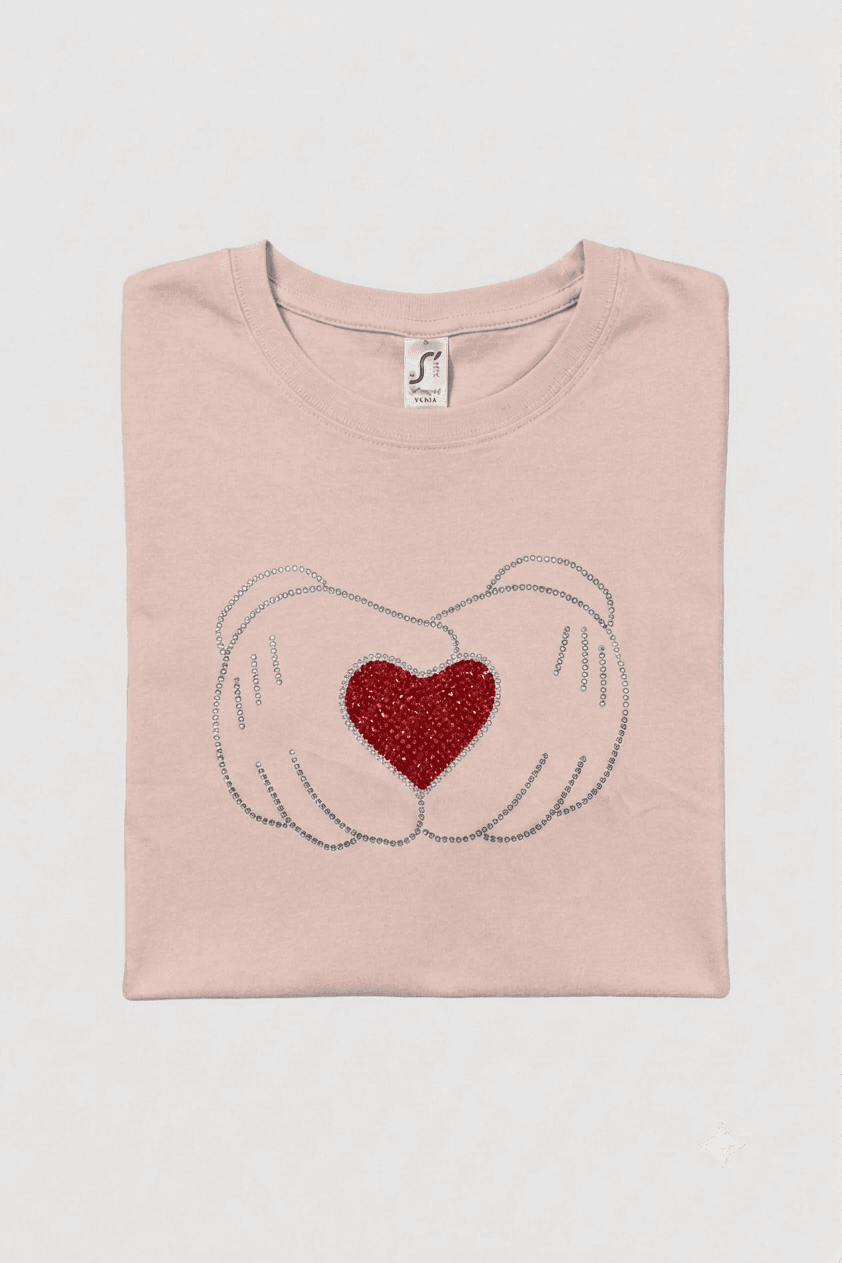 T-shirt rose pâle strass mains avec coeur