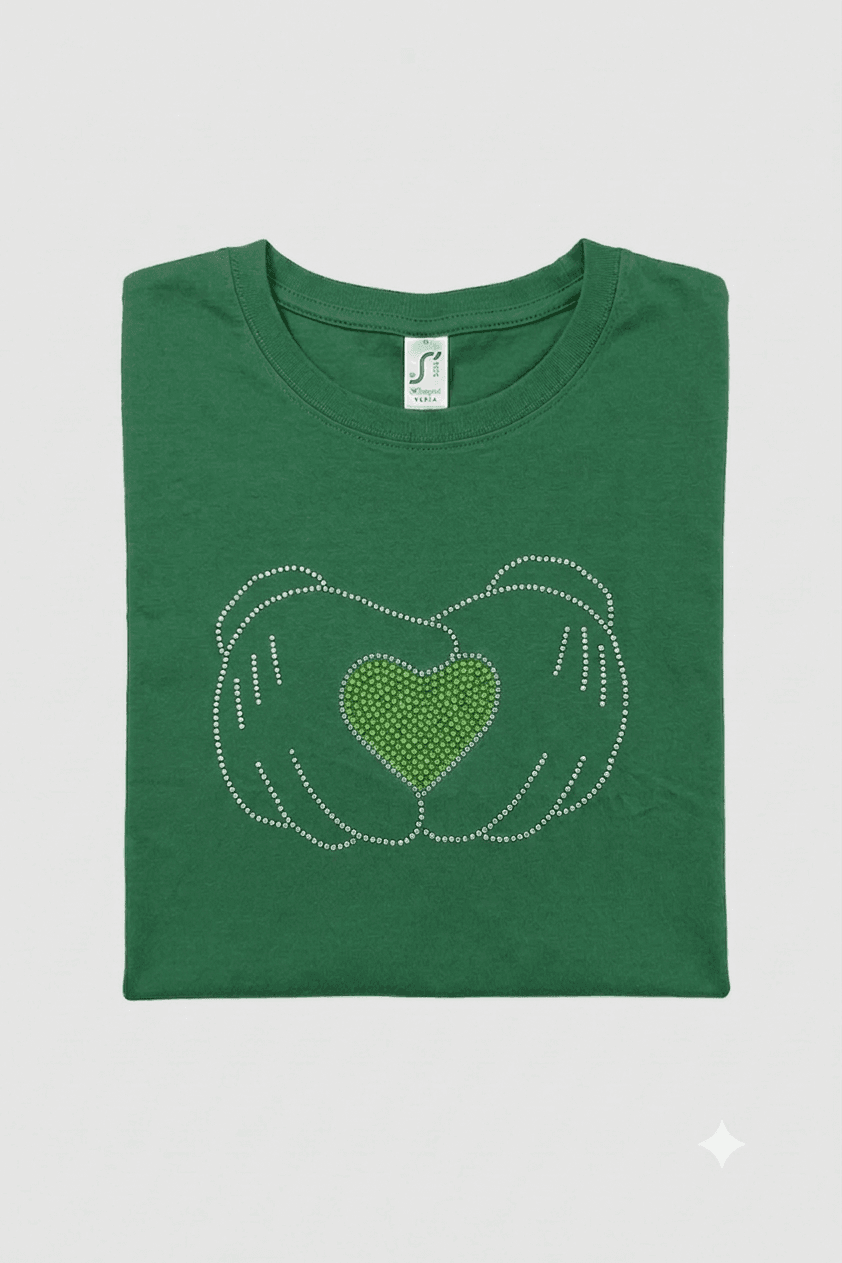 T-shirt vert strass mains avec coeur